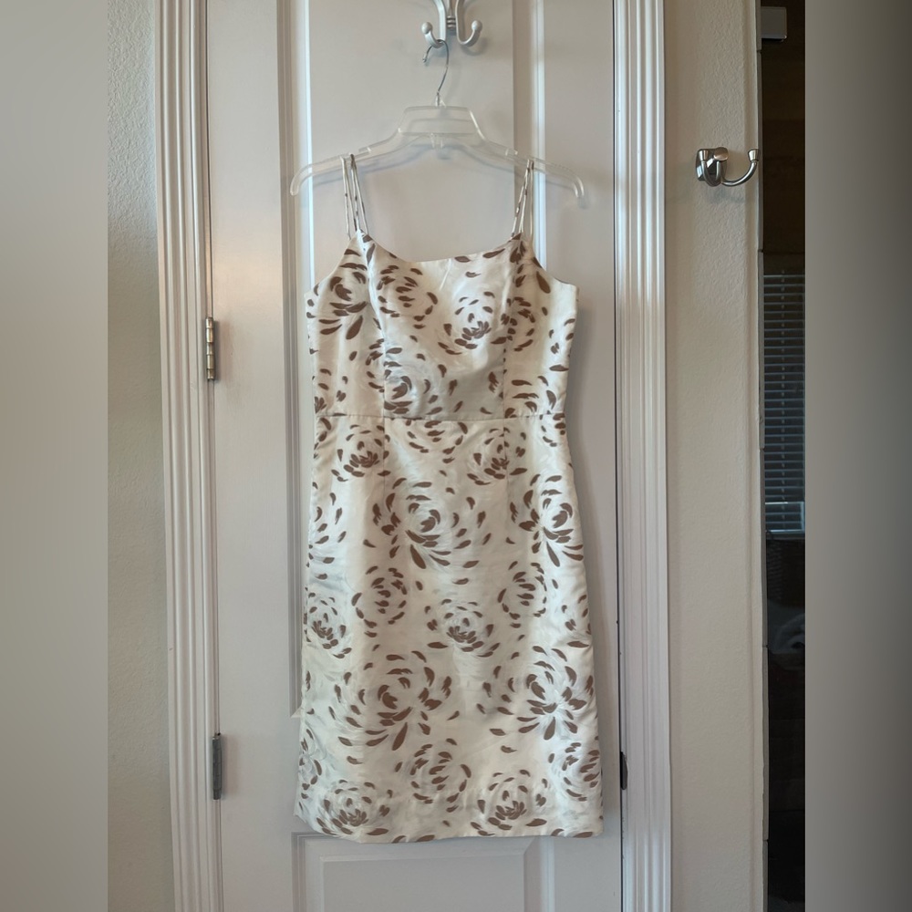 Elegant Banana Republic BR Monogram silk look cocktail dress in ivory